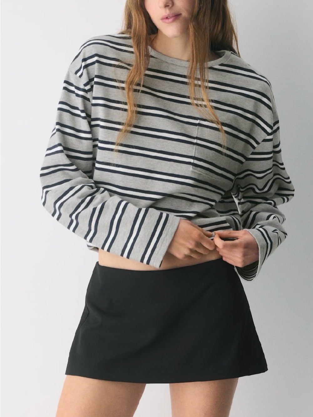 Aritzia Sunday Best Flame Skort Black